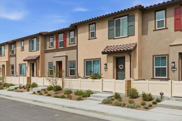 Detail Gallery Image 2 of 26 For 34587 Ciruela Ave, Winchester,  CA 92596 - 3 Beds | 3 Baths