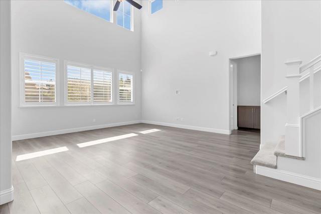 586 Braden Way, Marina CA: https://media.crmls.org/mediaz/817fcc9f-cca8-408f-bfb3-6507bea0561c.jpg