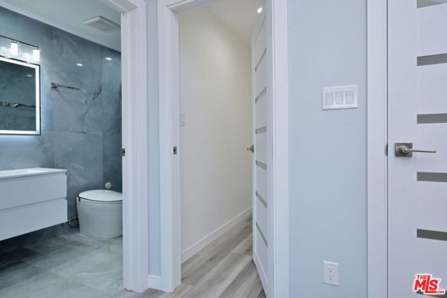 12112 Woodley Avenue, Granada Hills CA: https://media.crmls.org/mediaz/81800cf7-282b-4736-b3dc-bb8254b09b19.jpg