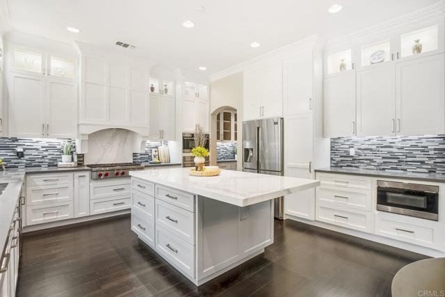 Detail Gallery Image 20 of 68 For 14773 via Bettona, San Diego,  CA 92127 - 4 Beds | 4/1 Baths