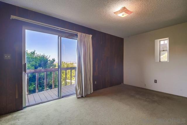 954 Harbor View Dr, San Diego CA: https://media.crmls.org/mediaz/81801848-5697-4692-accd-65495845740b.jpg