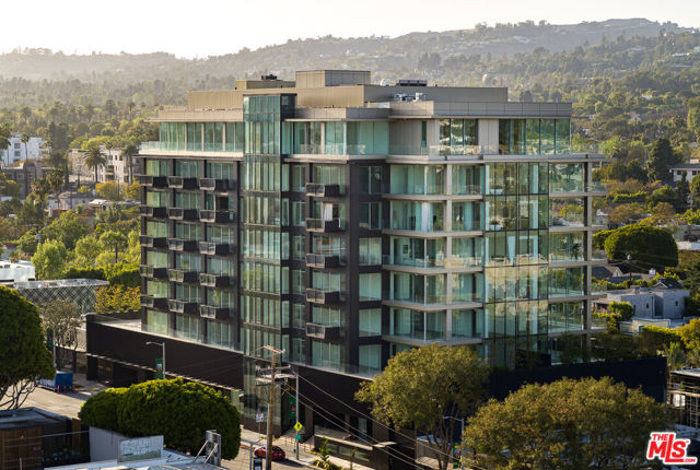 8899 BEVERLY Boulevard, 4E photo 1