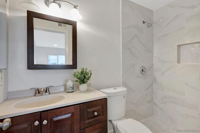 3943 Nereis Dr, La Mesa CA: https://media.crmls.org/mediaz/81810dc8-e712-4c59-a684-55aca74183c4.jpg