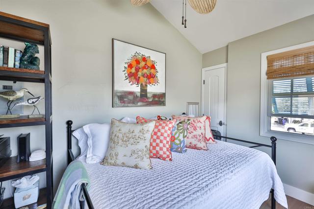 Detail Gallery Image 18 of 21 For 810 D Ave, Coronado,  CA 92118 - 2 Beds | 2 Baths