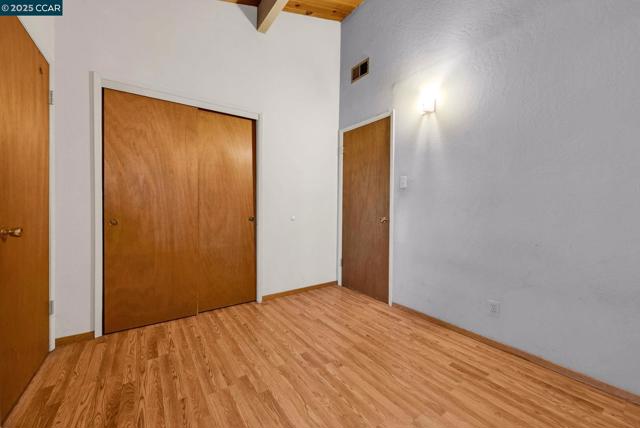 1246 Otis Dr, Alameda CA: https://media.crmls.org/mediaz/818278d0-9cf7-473d-b4b9-355ef0b8faf3.jpg