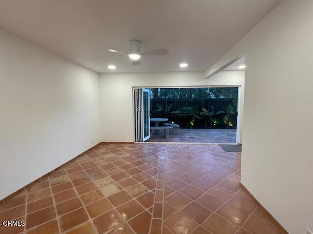 795 Seawind Way, Port Hueneme CA: https://media.crmls.org/mediaz/81827956-9a1d-4fba-b96e-915d4ee0133c.jpg