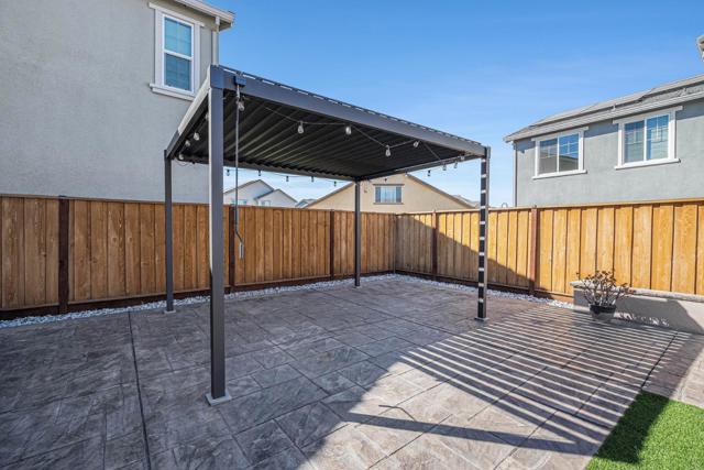 5485 Spring Mountain Lane, Antioch CA: https://media.crmls.org/mediaz/818362a3-50e5-4083-afd3-53f4fada394e.jpg