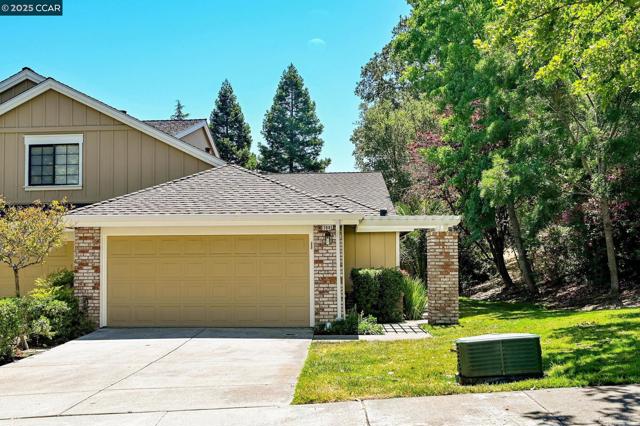 2085 Shady Creek Pl, Danville CA: https://media.crmls.org/mediaz/81854ad0-88d1-4143-879e-a994ed8e0647.jpg