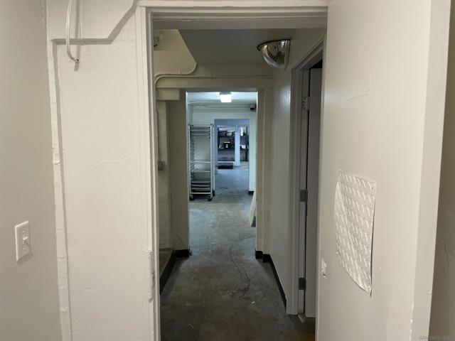 Image 34 of 60 For 527 F Street