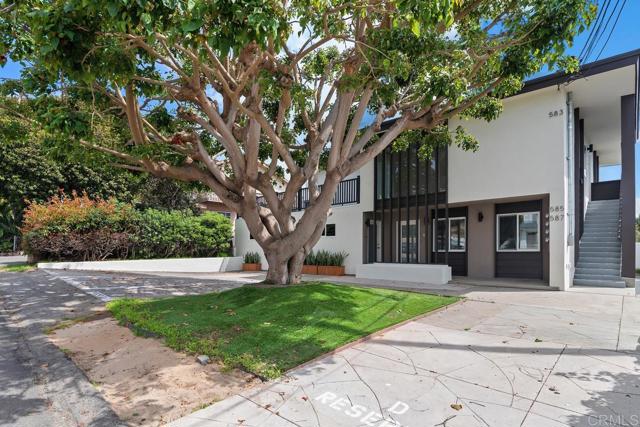 587 Melba Road, Encinitas CA: https://media.crmls.org/mediaz/8185964c-7ab9-4e8f-b3d3-f98e233eb93c.jpg
