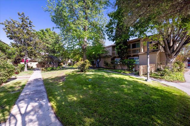 125 Connemara Way, Sunnyvale CA: https://media.crmls.org/mediaz/81868cae-c35d-4006-980f-828acd4fc1bb.jpg