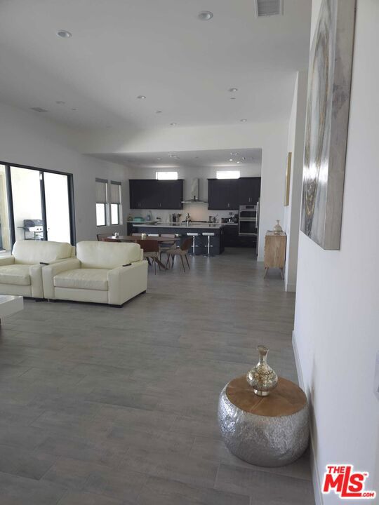 Image 12 of 1 For 49901 Crescent