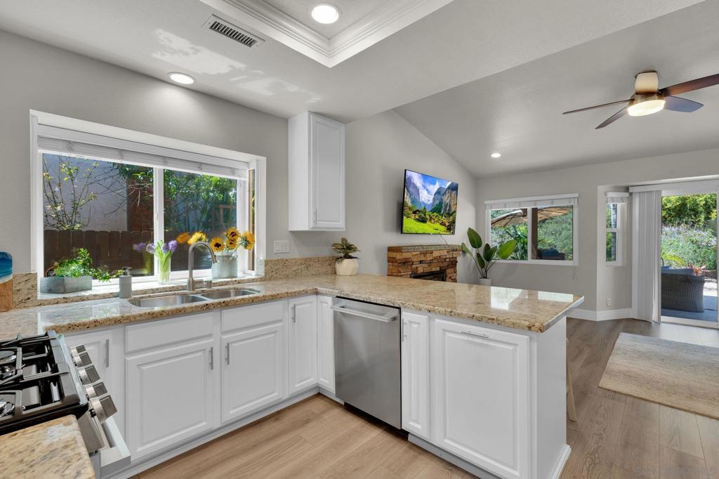 8548 Park Run Rd - photo 9