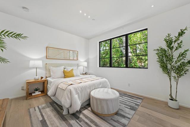 1068 Riverside Drive, Los Altos CA: https://media.crmls.org/mediaz/8188b00d-218f-464b-9686-7a44326a05d2.jpg
