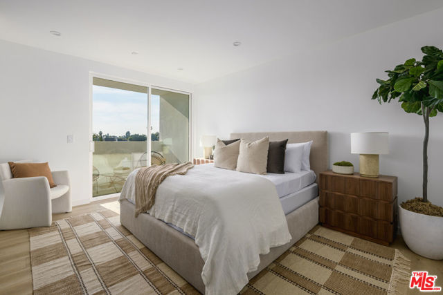 Image 15 of 21 For 5845 David Avenue