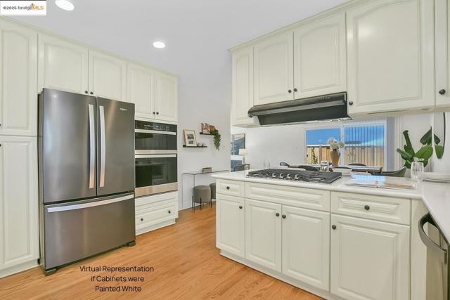 789 E Angela St, Pleasanton CA: https://media.crmls.org/mediaz/81890858-32a2-4c75-913f-37530db8080f.jpg