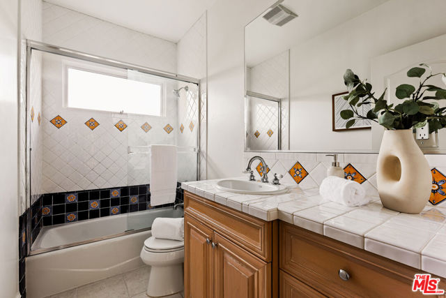 7320 Trask Avenue, Playa del Rey CA: https://media.crmls.org/mediaz/81894431-a4a8-44eb-a9fa-55ecabc24026.jpg