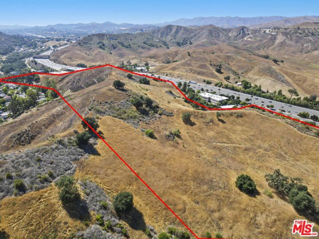27300 Agoura Road, Calabasas CA: https://media.crmls.org/mediaz/81895899-e2c0-4d7d-bd76-3900b765ec36.jpg