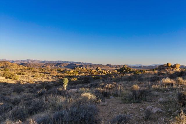 1 Dragonfly Lane, Pioneertown CA: https://media.crmls.org/mediaz/818bb2d3-476d-4820-86cd-3aff3d346216.jpg