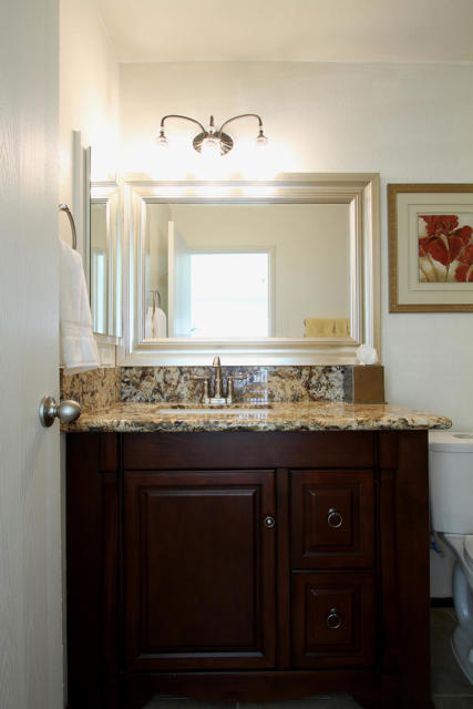 Image 31 of 47 For 43376 Cook Street 91