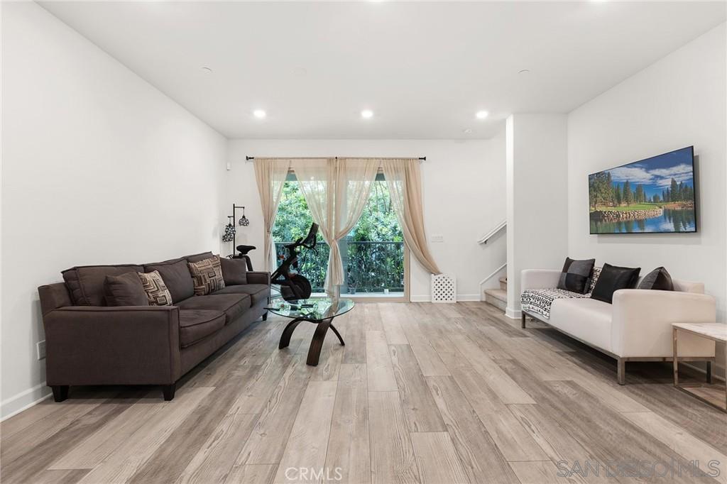 4374 Nautilus Way - photo 13