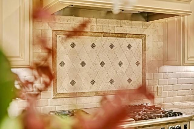 484 Cherry Avenue, Los Altos CA: https://media.crmls.org/mediaz/818d9aa5-fc63-4389-8c3d-996fb0f5db28.jpg