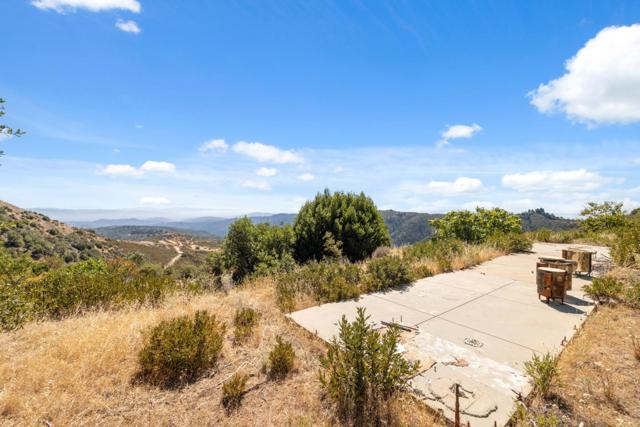 35005 Loma Chiquita Road, Los Gatos CA: https://media.crmls.org/mediaz/818e3caf-047f-4edd-9727-4df4d9e01684.jpg