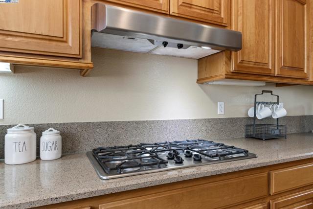 6454 Green Castle Cir, Discovery Bay CA: https://media.crmls.org/mediaz/818e8f0c-b90d-487d-b105-5cbf4d3b5a67.jpg