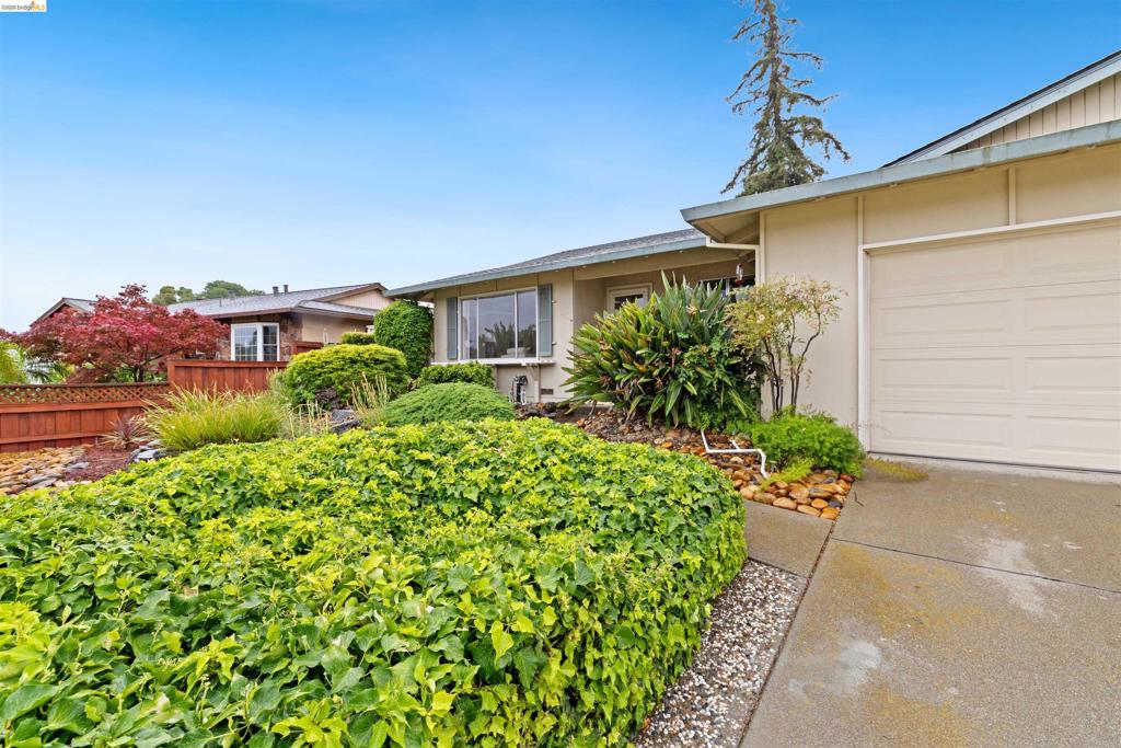 1119 San Jose Dr