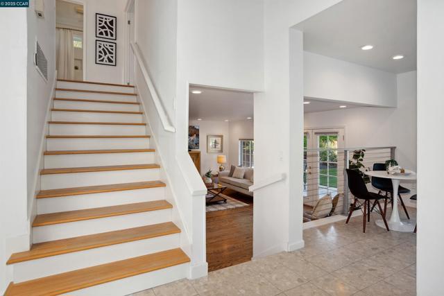 4397 N Water Oak Ct., Concord CA: https://media.crmls.org/mediaz/818f4247-1961-4563-bf7a-ba4c66744ba7.jpg