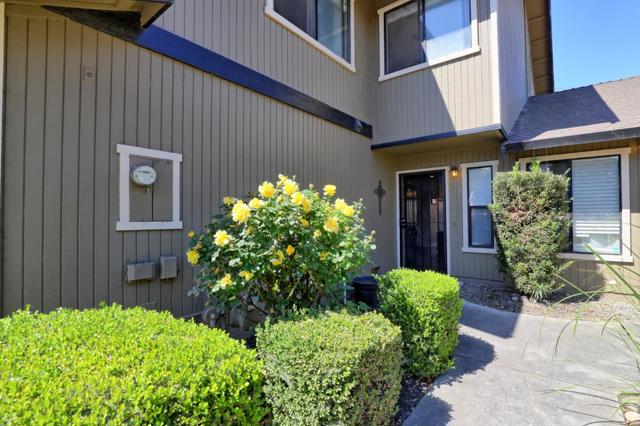 801 Nash Road, Hollister CA: https://media.crmls.org/mediaz/818f6f7c-9e0b-4eac-abdb-6a5c14c9991a.jpg