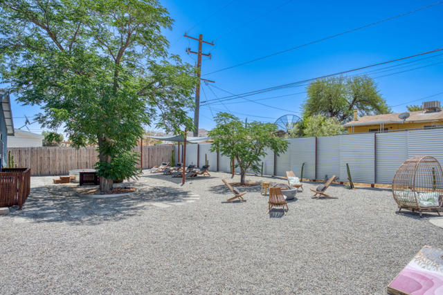 61589 El Reposo Street, Joshua Tree CA: https://media.crmls.org/mediaz/8190341c-dee2-47e5-b893-8937ea4245e0.jpg