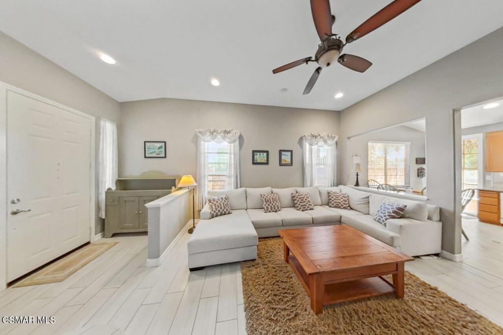 8190F106 F7A4 4C8D A775 Ddddeb73D00A 998 Donner Avenue, Simi Valley, Ca 93065 &Lt;Span Style='BackgroundColor:transparent;Padding:0Px;'&Gt; &Lt;Small&Gt; &Lt;I&Gt; &Lt;/I&Gt; &Lt;/Small&Gt;&Lt;/Span&Gt;