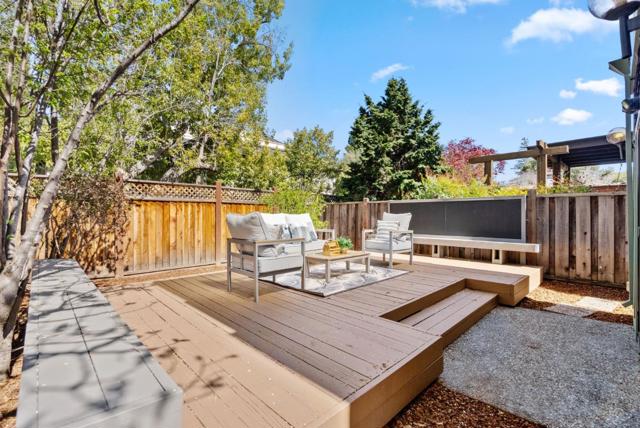 639 Middlefield Road, Palo Alto CA: https://media.crmls.org/mediaz/81911f52-7d68-4335-ba0c-f123070afb88.jpg