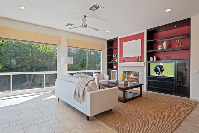 78364 Grape Arbor Avenue, Palm Desert CA: https://media.crmls.org/mediaz/8191bb97-bfce-474b-83f8-493adbd41bc9.jpg
