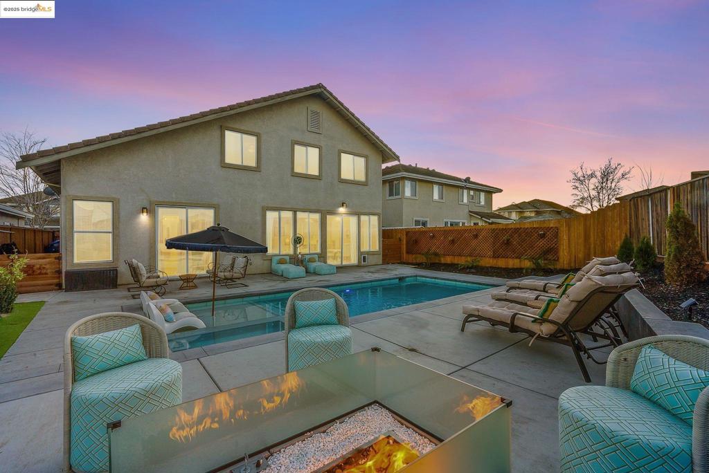 707 Almanor Ct