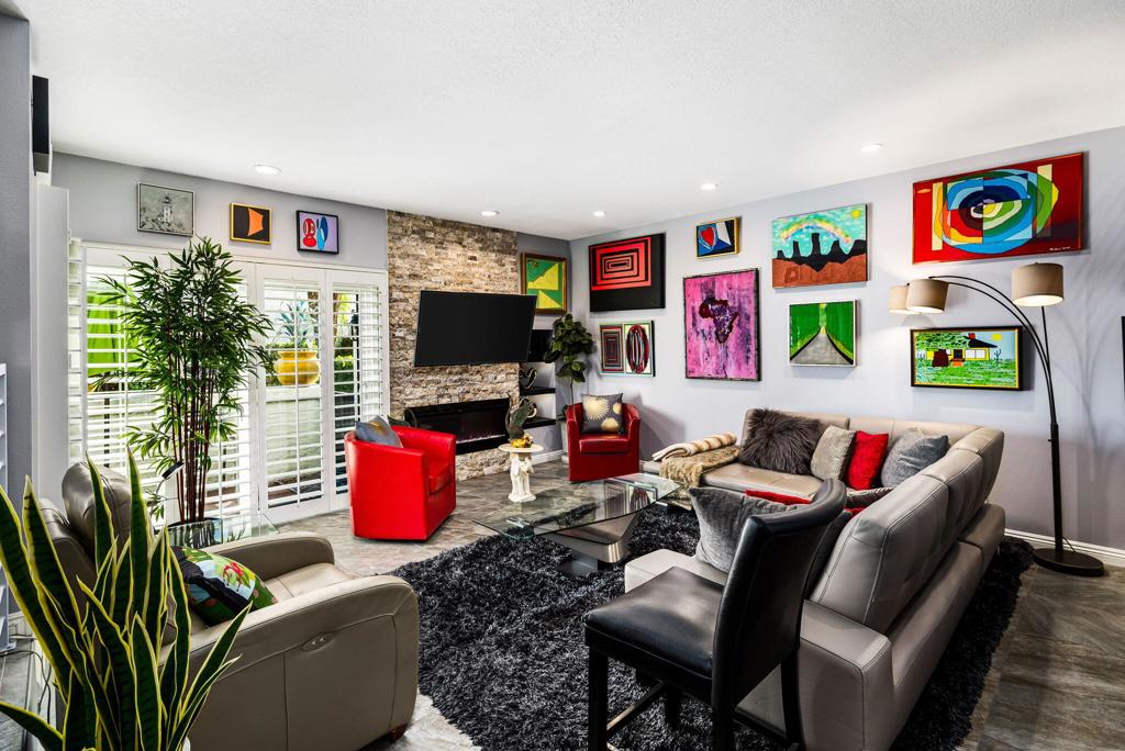 MLS #219141538PS image #2