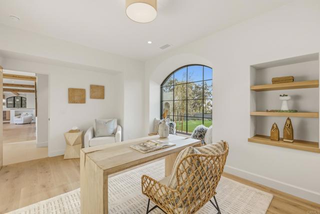 Detail Gallery Image 29 of 72 For 8341 La Jolla Scenic Dr, La Jolla,  CA 92037 - 5 Beds | 5/1 Baths