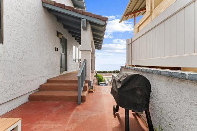 1421 San Elijo Avenue, Cardiff by the Sea CA: https://media.crmls.org/mediaz/81942b75-2b70-42f1-9a52-79f0d108f431.jpg