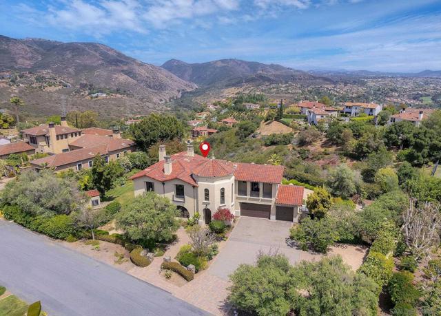 7727 Via Zafiro, San Diego CA: https://media.crmls.org/mediaz/8194441d-ff76-4882-96a5-243c37613f25.jpg