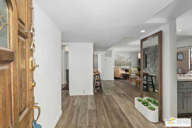 400 N Sunrise Way, Palm Springs CA: https://media.crmls.org/mediaz/819471ed-c340-4359-bb86-11e81bace268.jpg