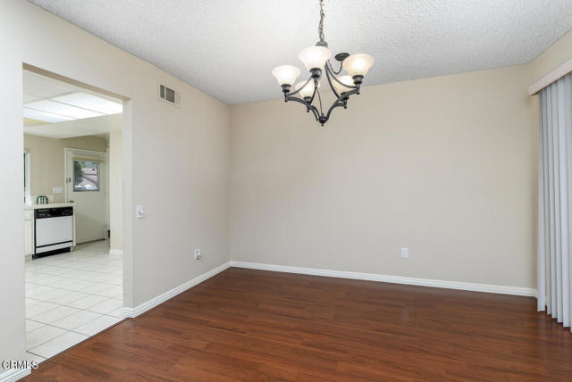 Detail Gallery Image 19 of 38 For 33208 Village 33, Camarillo,  CA 93012 - 2 Beds | 2 Baths