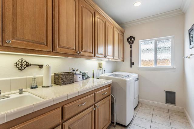 95 Marcus Court, Hollister CA: https://media.crmls.org/mediaz/81955ef0-7da1-4c5e-ba59-ca48aa7873f1.jpg