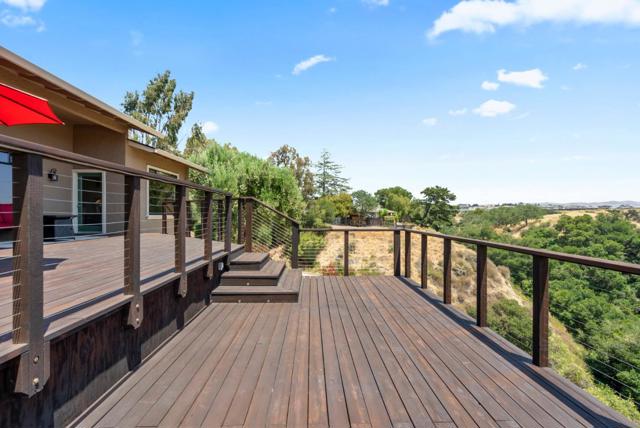 38 Barbras Court, Hollister CA: https://media.crmls.org/mediaz/8196a628-831b-454d-bdeb-cdad60533d15.jpg