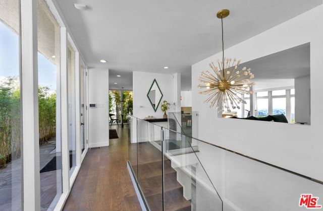 8450 Carlton Way, Los Angeles CA: https://media.crmls.org/mediaz/8196c069-25f0-49b7-a0f5-8a8215b72520.jpg