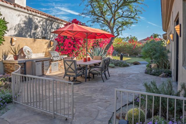 33 Via Las Flores, Rancho Mirage, CA 92270
