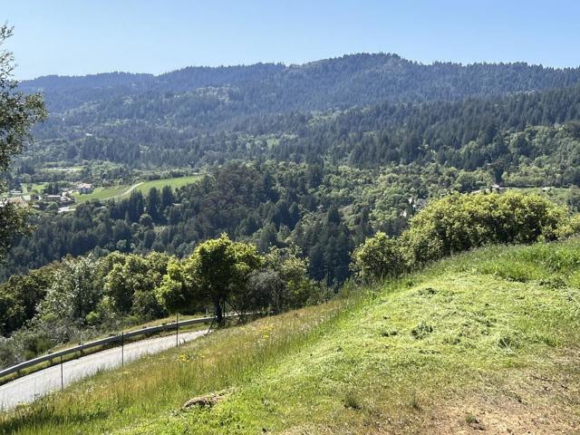 19375 Montevina Road, Los Gatos CA: https://media.crmls.org/mediaz/81984d7c-8fe6-4b60-b66e-5fa4c3c7f479.jpg