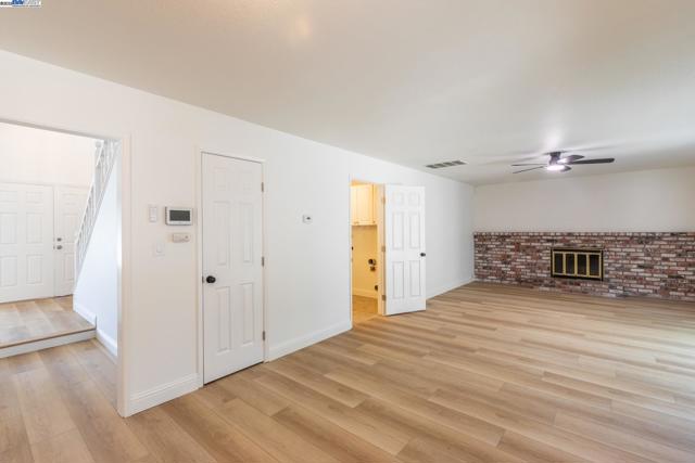 1445 Mellissa Cir, Antioch CA: https://media.crmls.org/mediaz/81988449-f2fd-451b-b801-7e1ef9f996c1.jpg