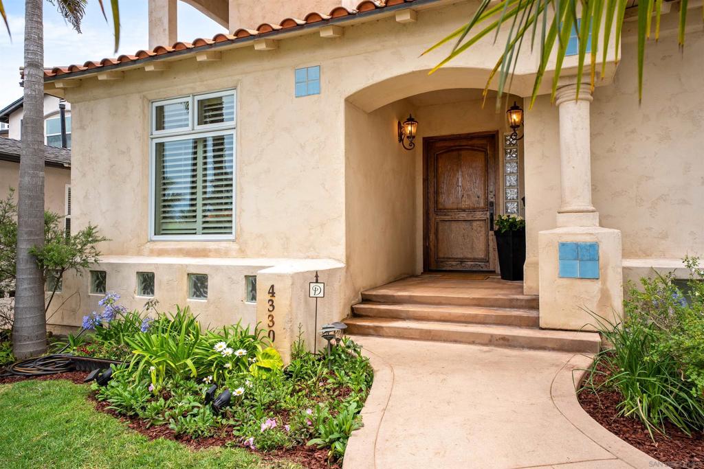 4330 Niagara Avenue - photo 5