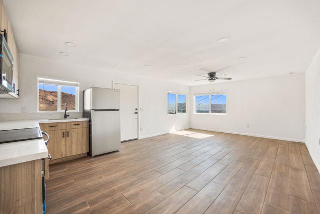 71105 Cholla Way, Palm Desert CA: https://media.crmls.org/mediaz/81991f5a-5dfb-4350-b150-c90e30b39162.jpg